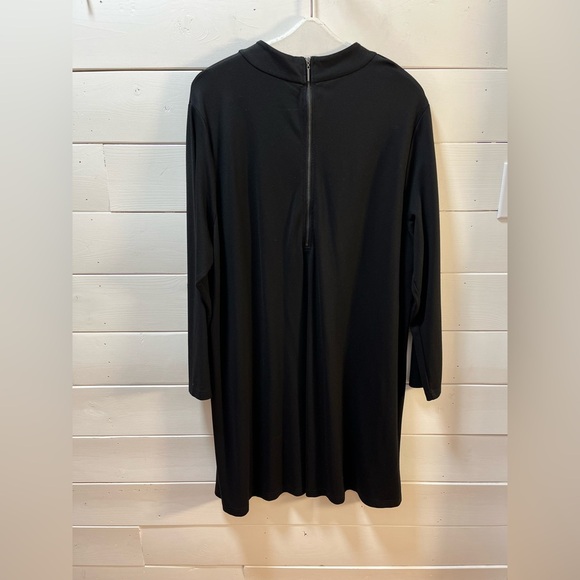 WOMANCE  black dress size 3x dress, high collar, zipper at the back. - Picture 9 of 9